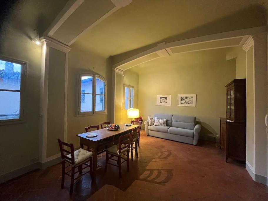 In Torre Di Antica Apartment *