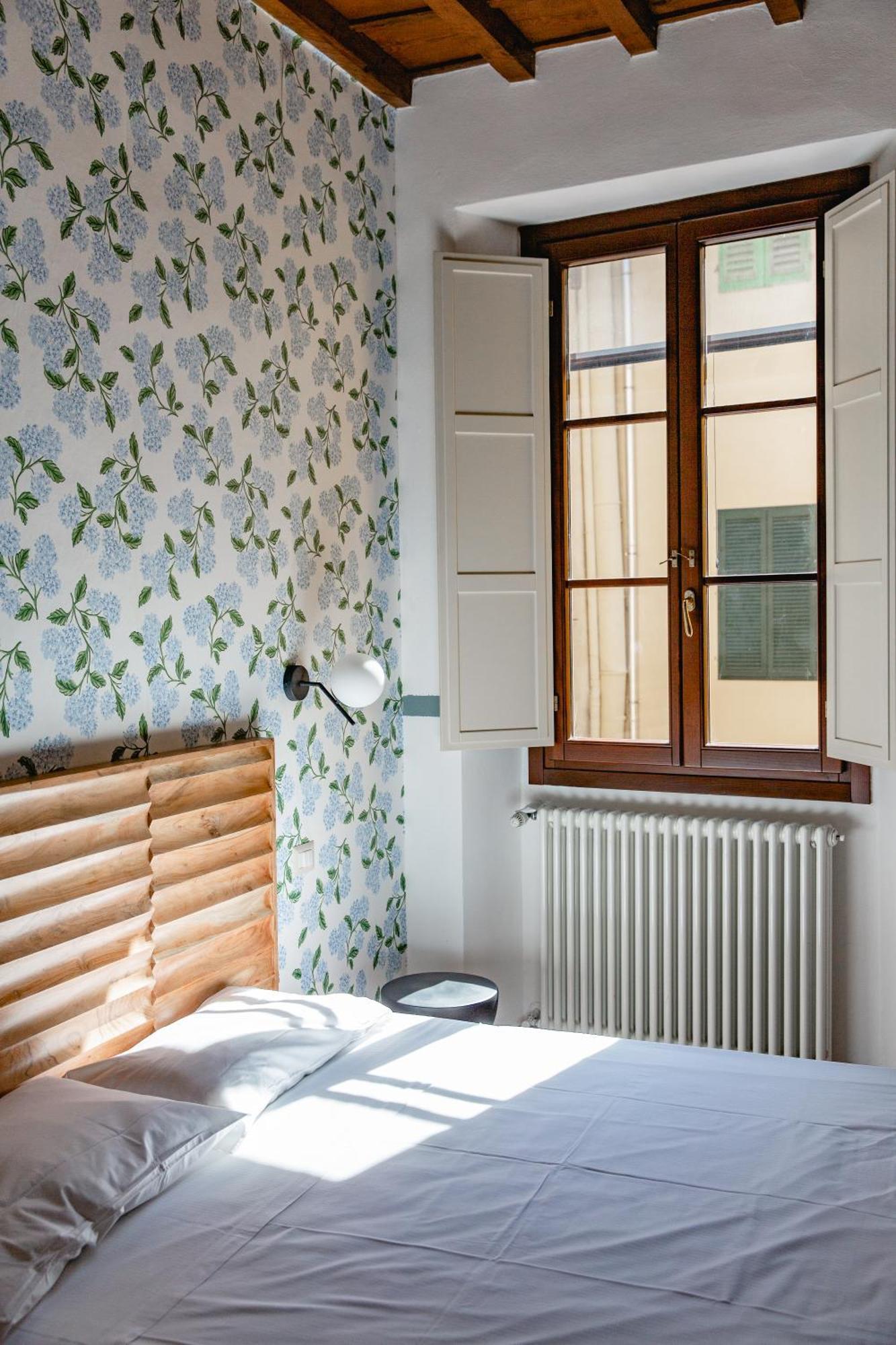 Big Near Piazza Santo Spirito Apartment