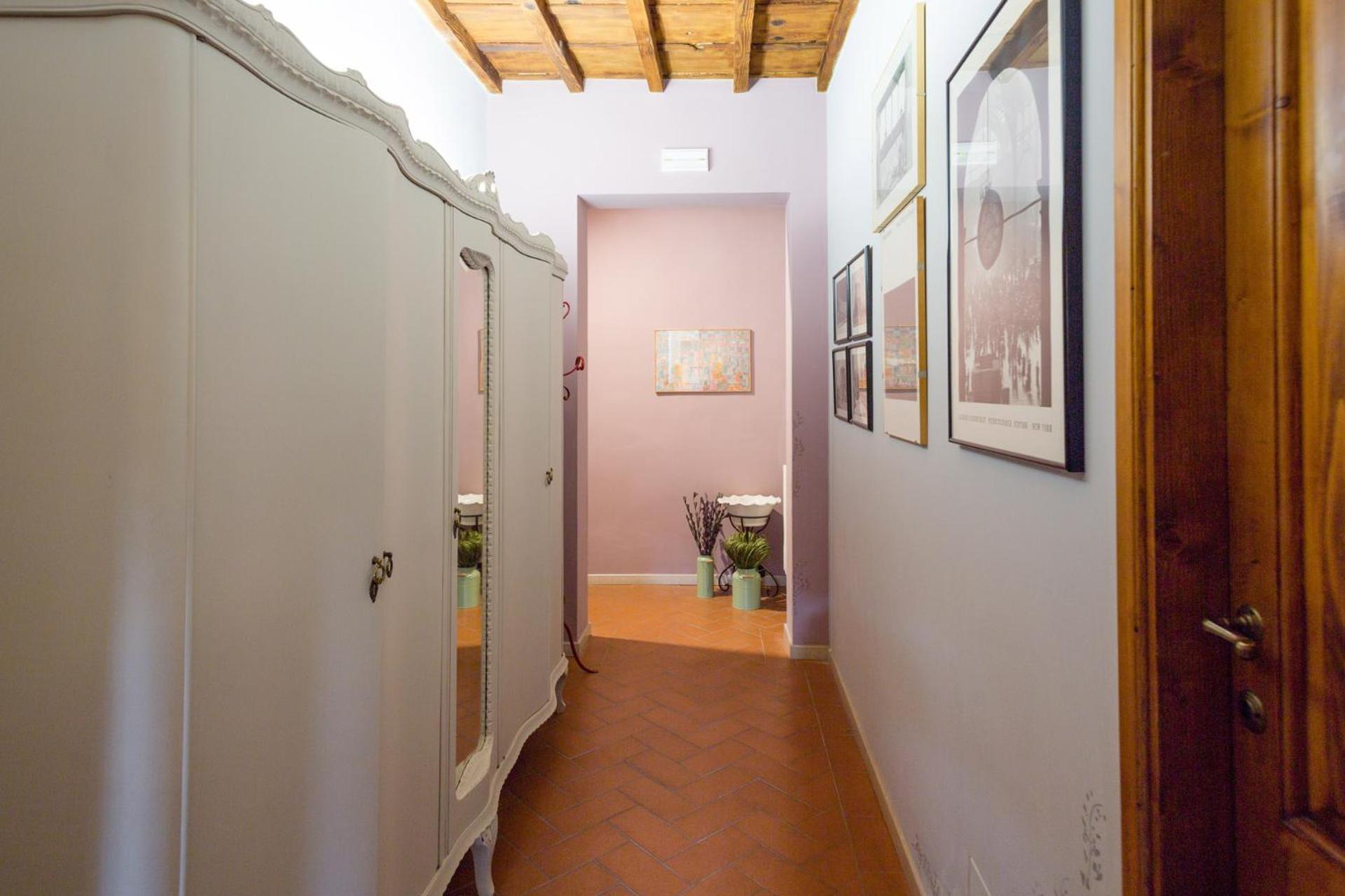 Apartment San Frediano Charming Florence