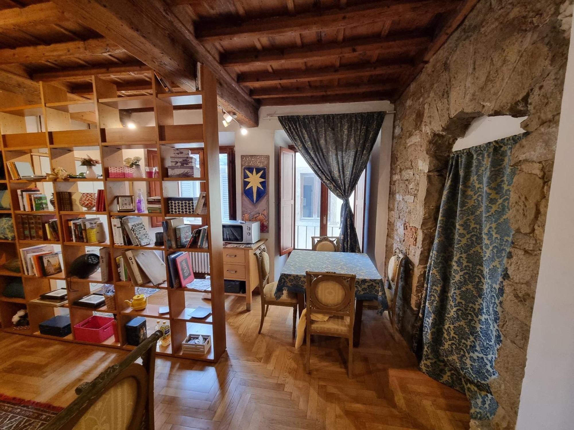 La Sede Dell'arte Monolocale E In Torre Medievale Vicino A Duomo E Piazza Signoria Firenze
