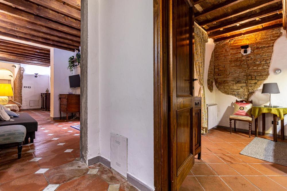 Apartment The Ancient Serragli Court Florence