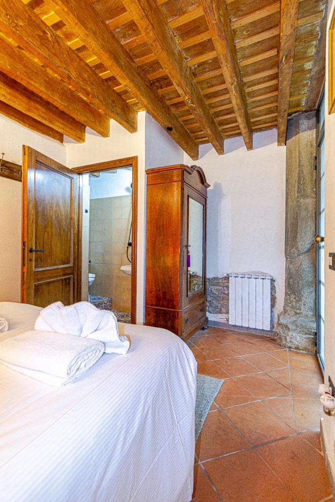 Apartment The Ancient Serragli Court