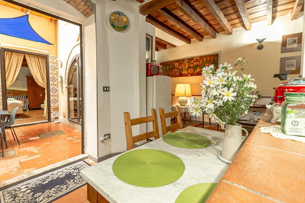 Apartment The Ancient Serragli Court Florence