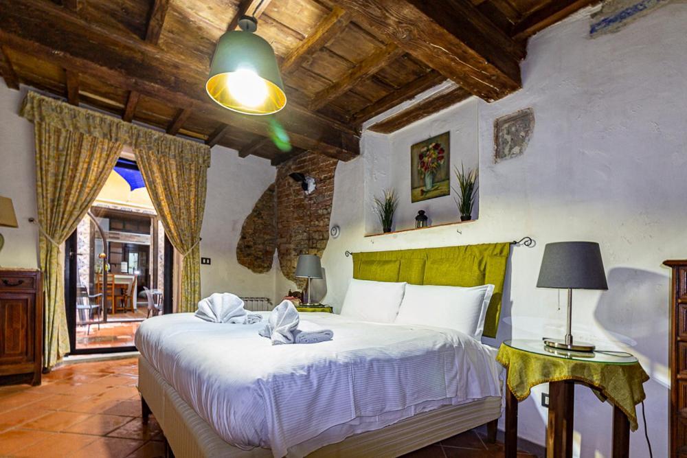 Apartment The Ancient Serragli Court