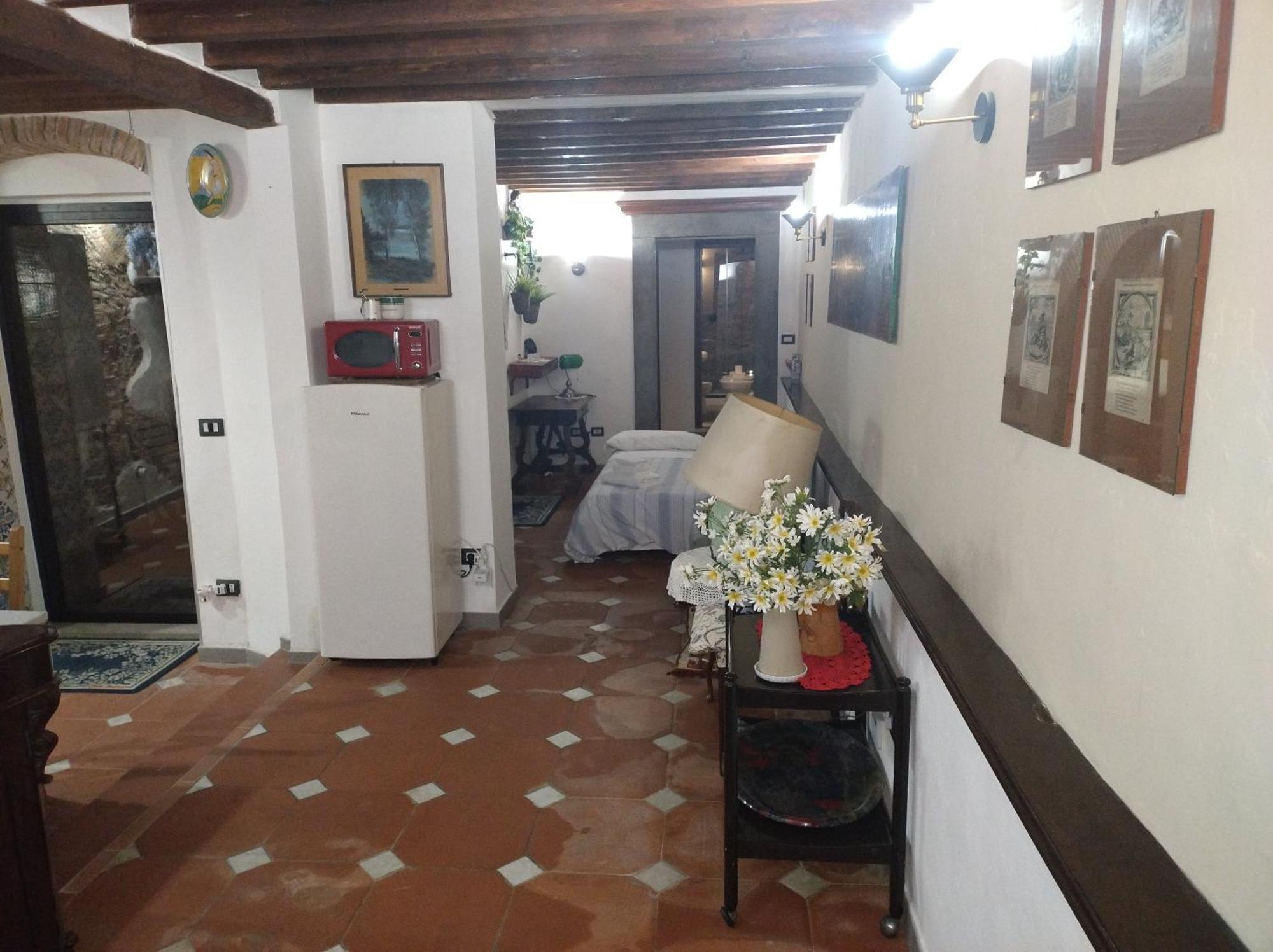 Apartment The Ancient Serragli Court