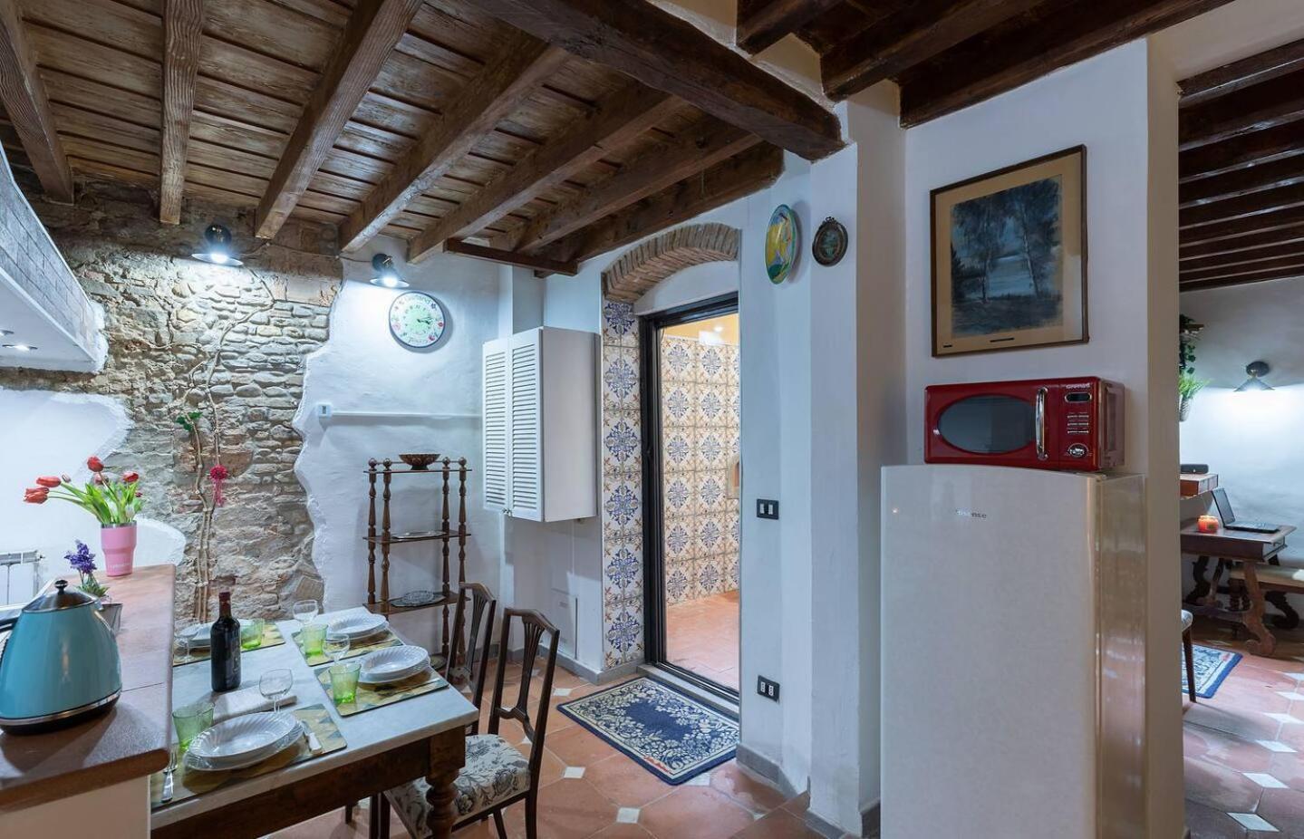 Apartment The Ancient Serragli Court Florence