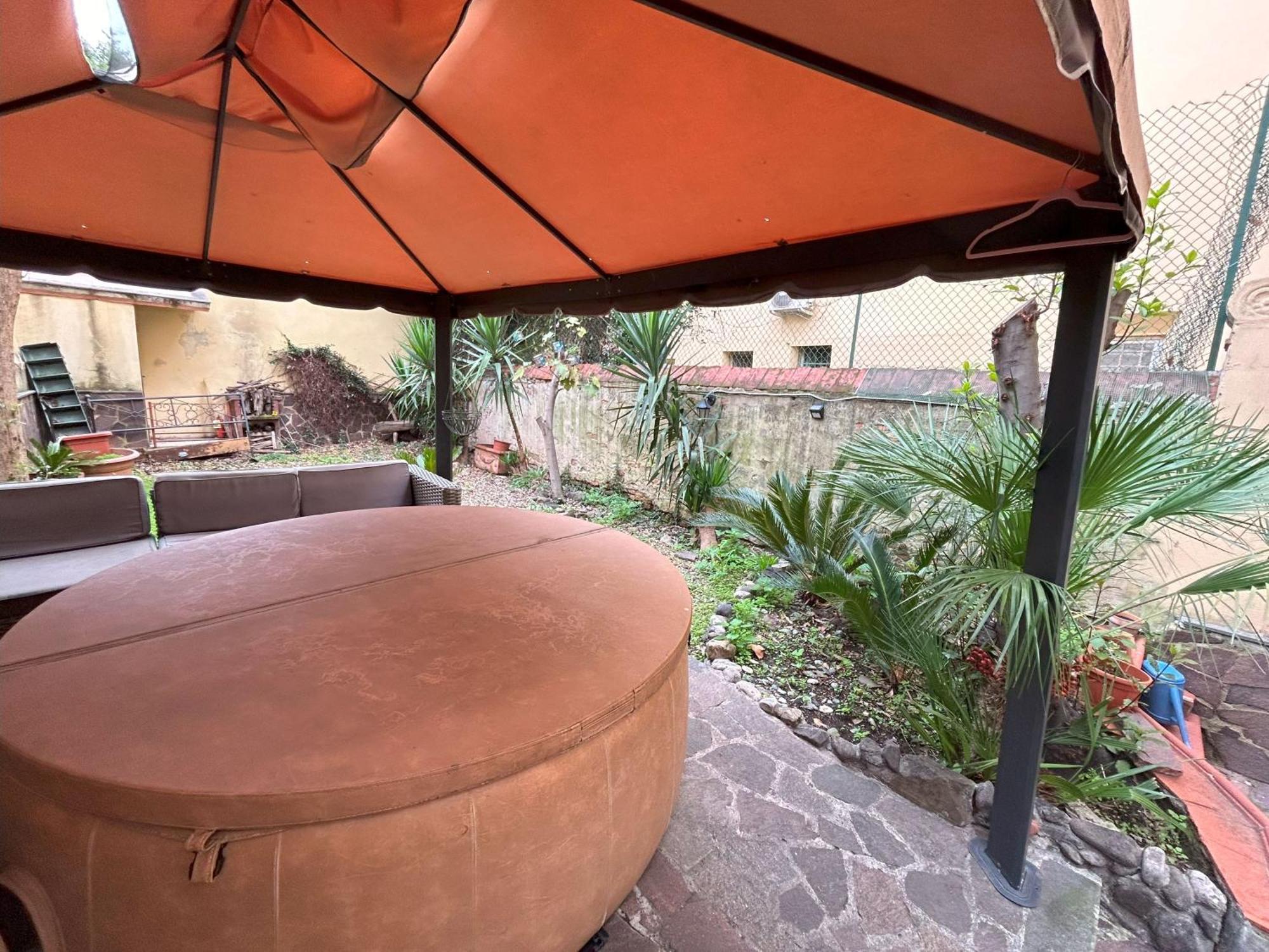 Hot Tub With Bubbles Up To 4 People - Pepi Dream By Florencehospitality Com Apartment *