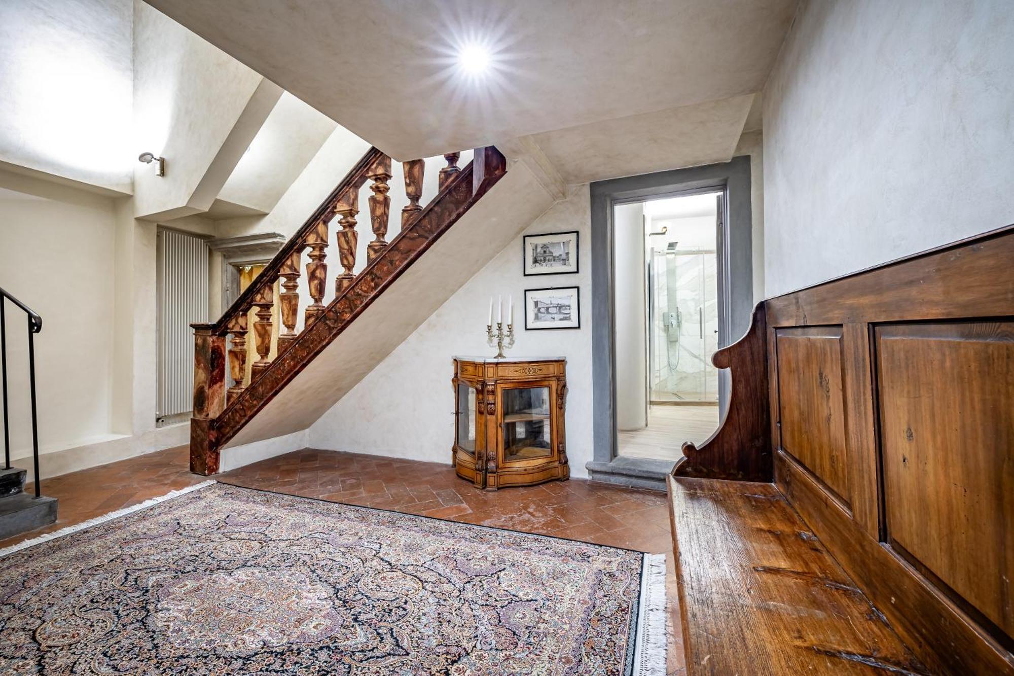 Yid Luxury Near Ponte Vecchio Apartment