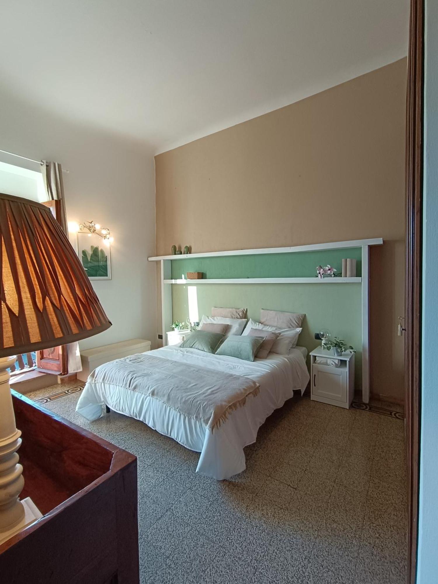 Castle 2 Bedrooms, 2 Bathrooms Apartment *