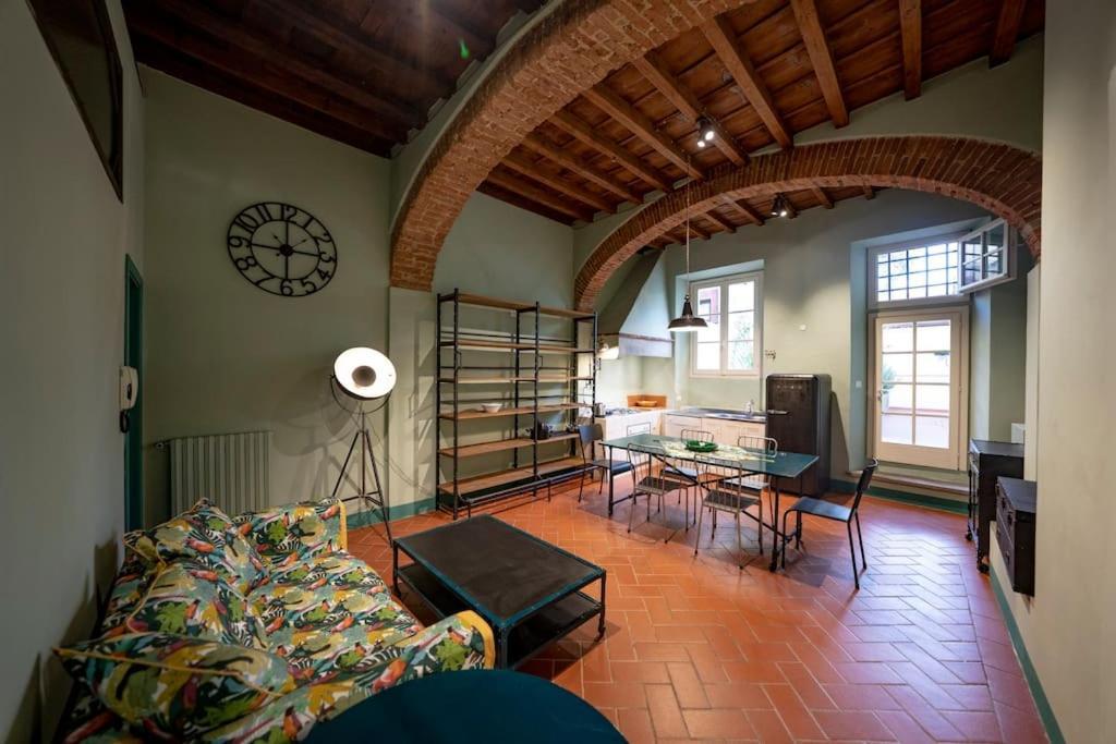 Raffinato Trilocale San Frediano Apartment *