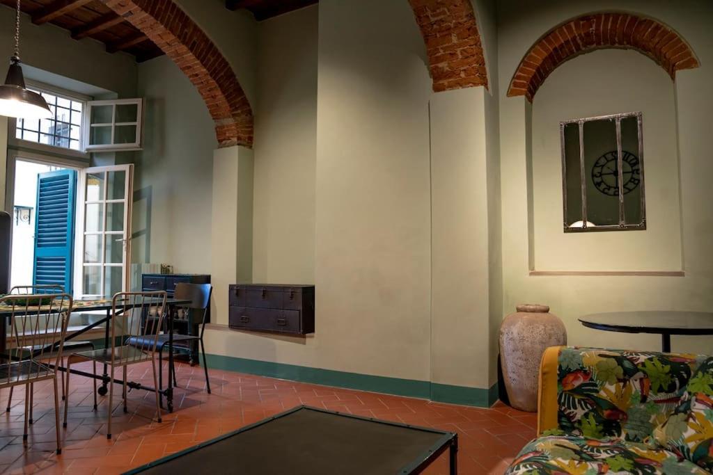 Raffinato Trilocale San Frediano Apartment