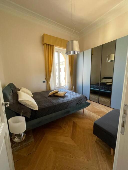 Apartment Caterina De' Medici Luxury Attic With Terrace And Parking Florence
