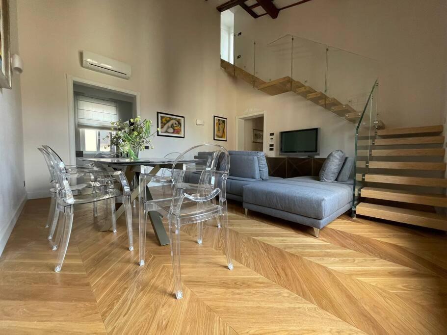 Apartment Caterina De' Medici Luxury Attic With Terrace And Parking Florence