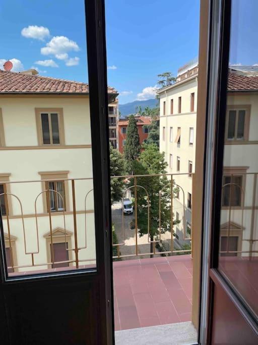 Caterina De' Medici Luxury Attic With Terrace And Parking Apartment Florence