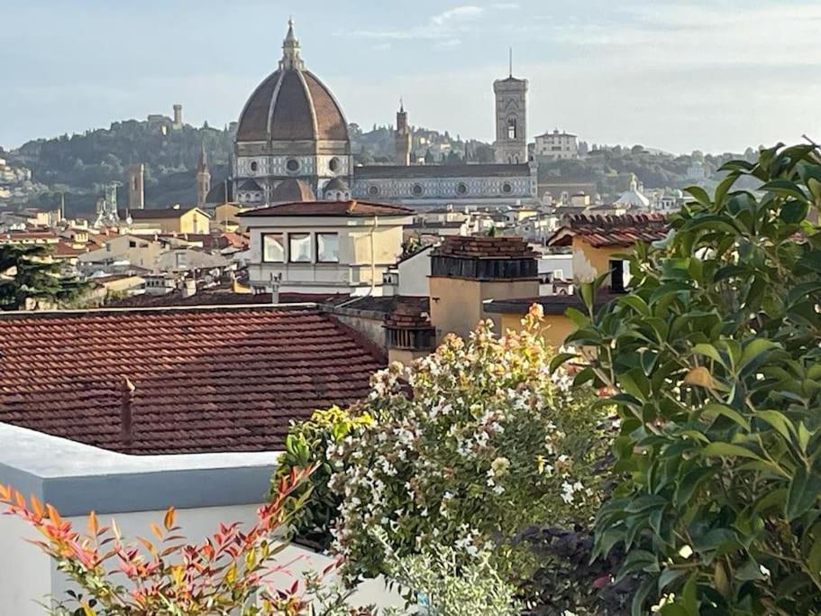 Caterina De' Medici Luxury Attic With Terrace And Parking Apartment Florence