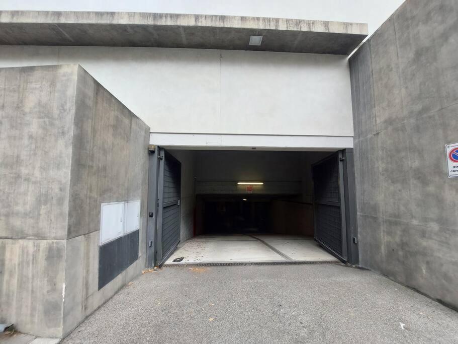 San Donato With Parking Apartment