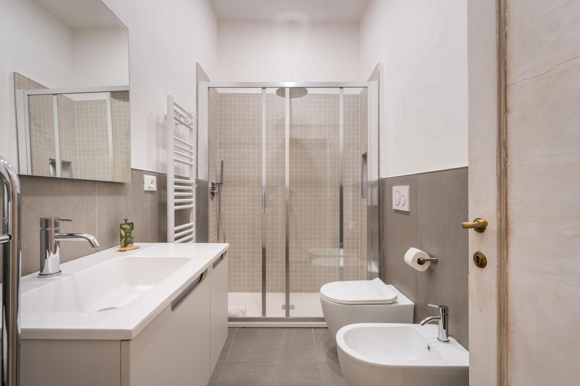 New Duomo & Galleria Accademia Apartment Florence