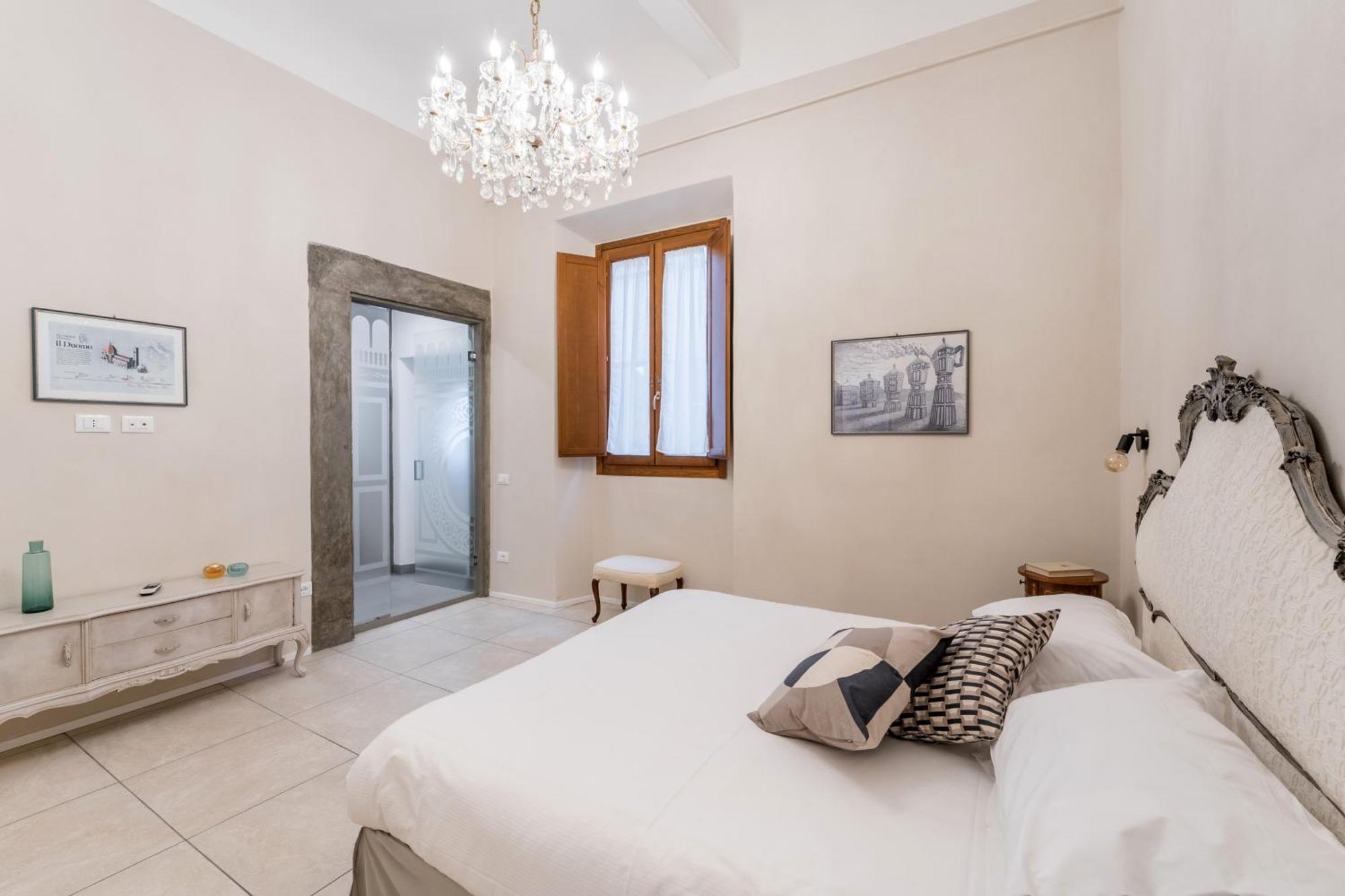 Apartment New Duomo & Galleria Accademia Florence