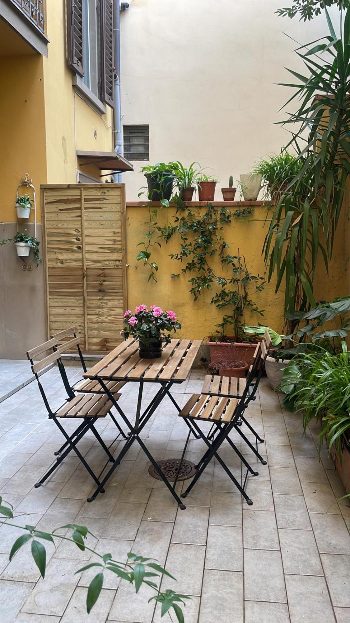 One-bedroom With Patio Apartment