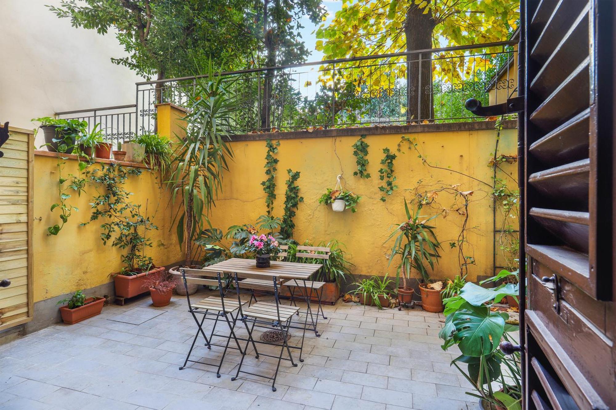 One-bedroom With Patio Florence