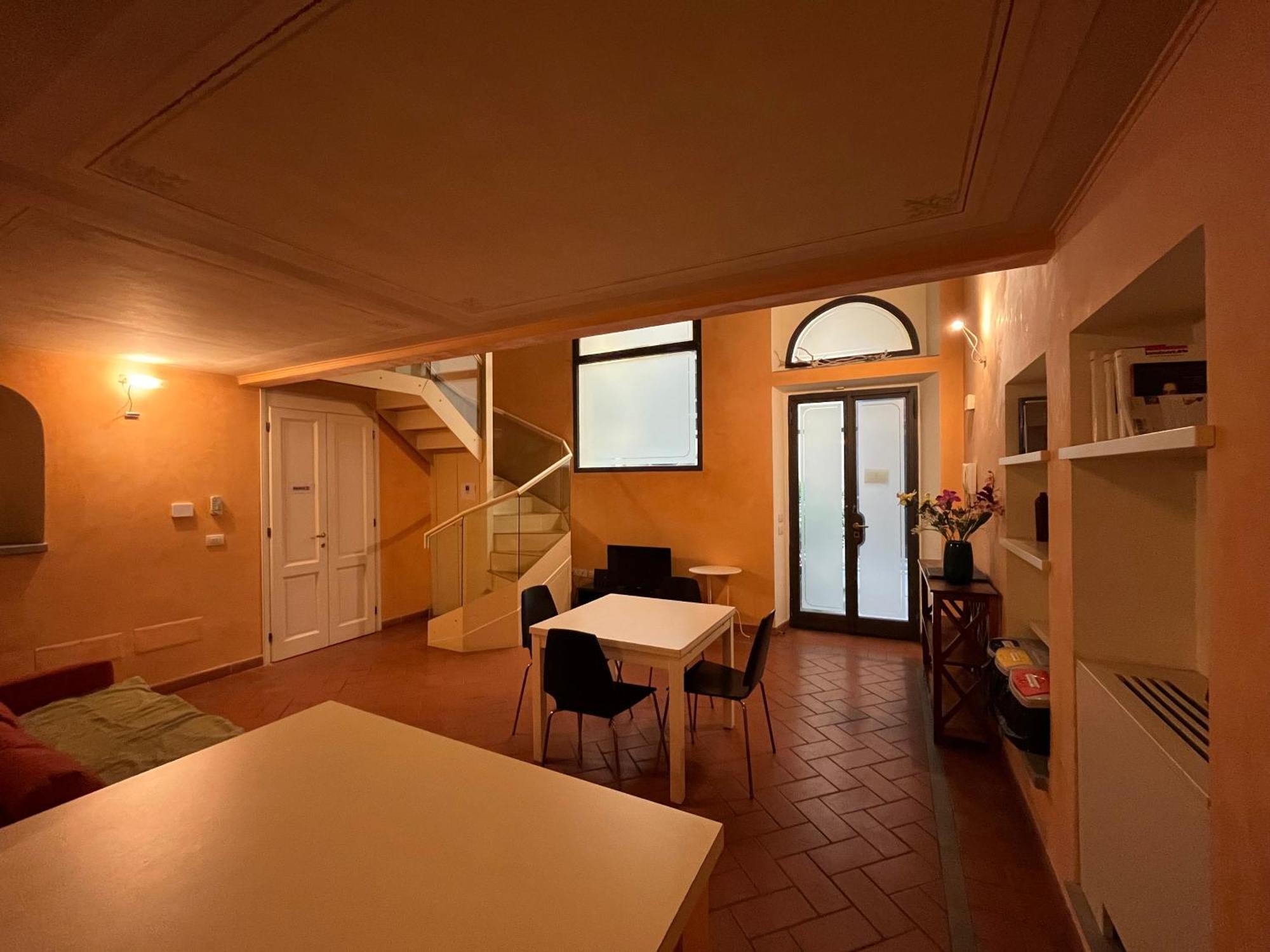 Apartment In Centro Storico-borgo Albizi 27 Florence