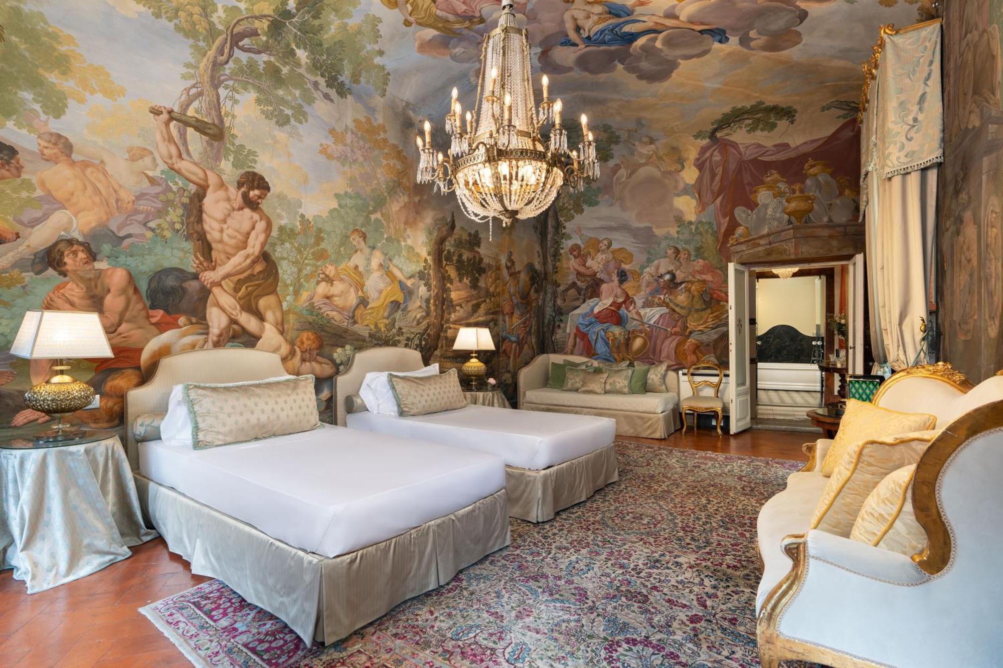 Piazza Pitti Palace - Residenza D'Epoca Bed & Breakfast 3*