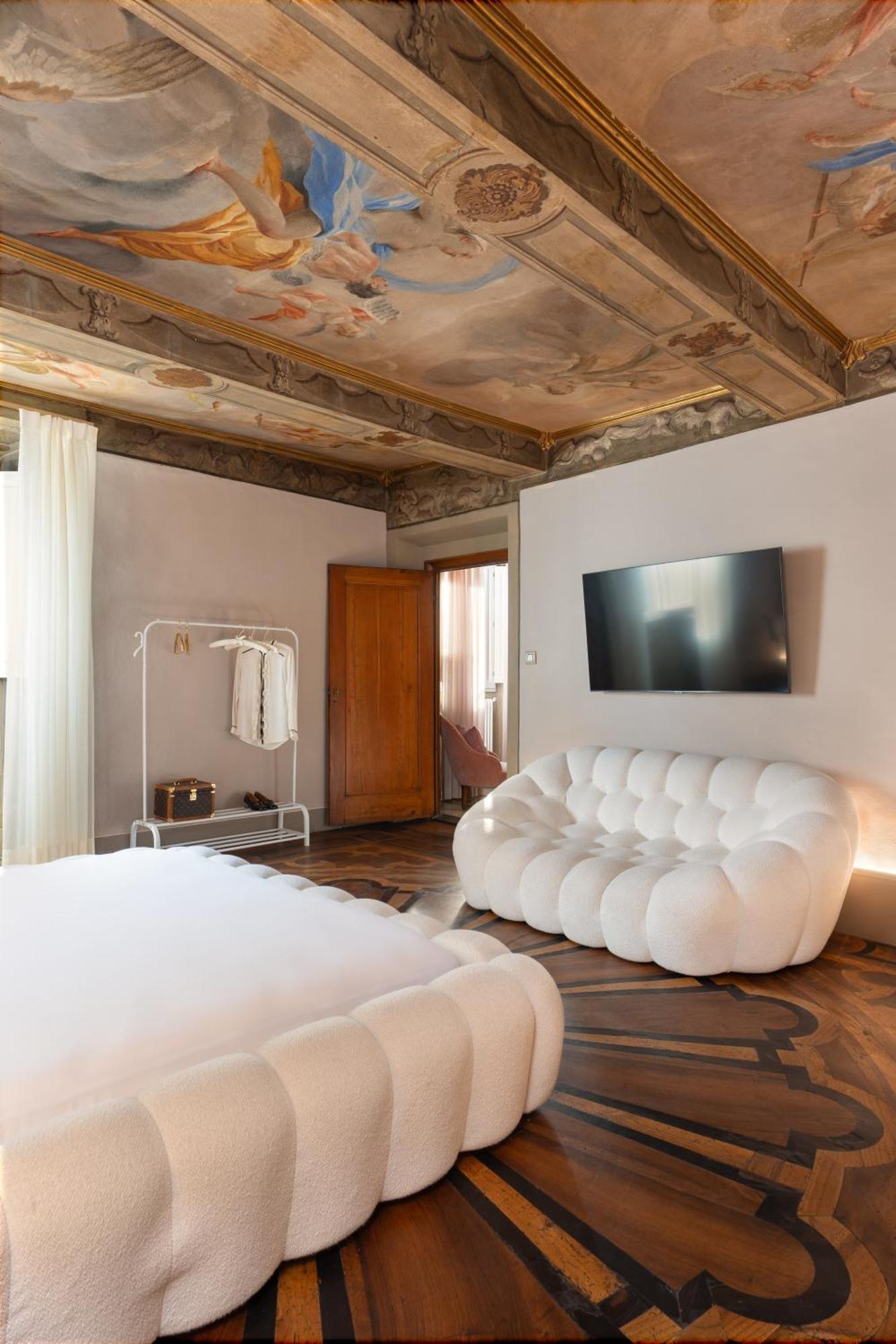 Piazza Pitti Palace - Residenza D'Epoca Bed & Breakfast