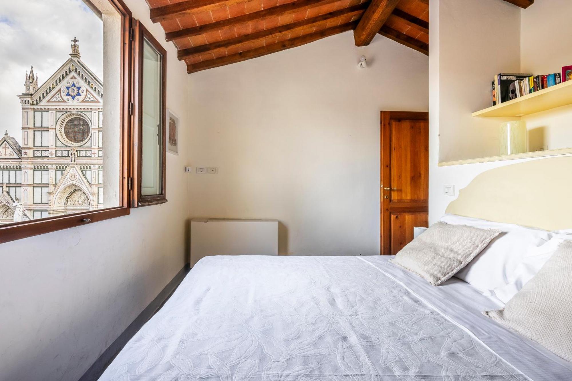 Appartamento Piazza Santa Croce Firenze
