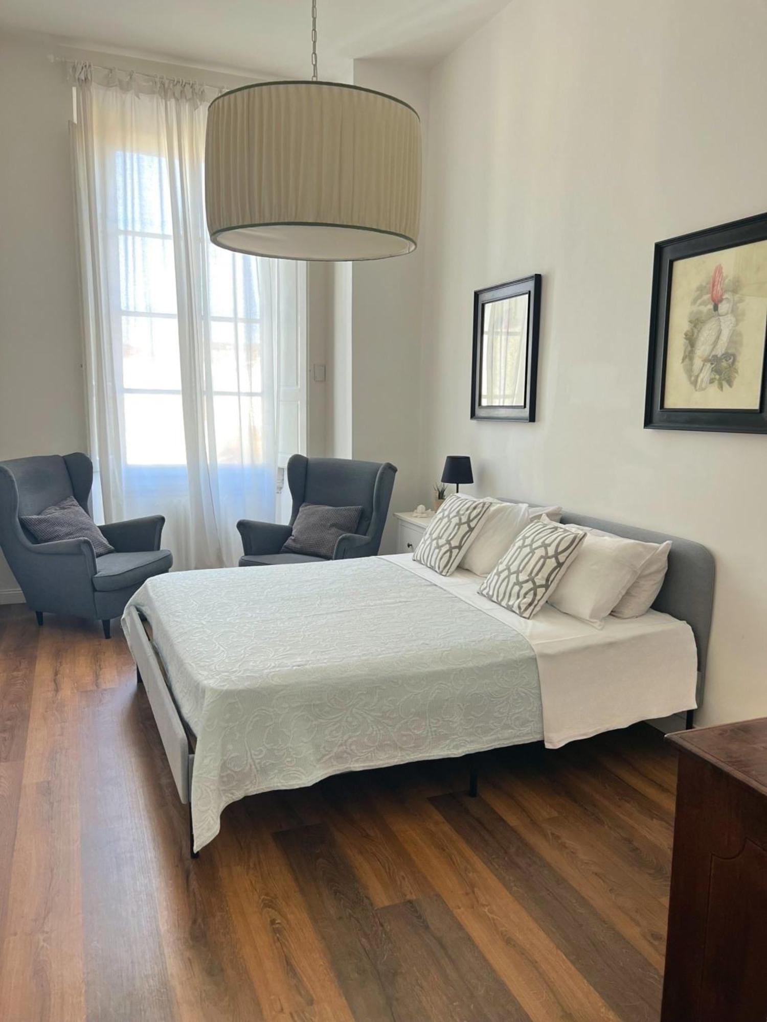Appartamento Santa Rosa 3 Bedrooms - Private Parking Firenze