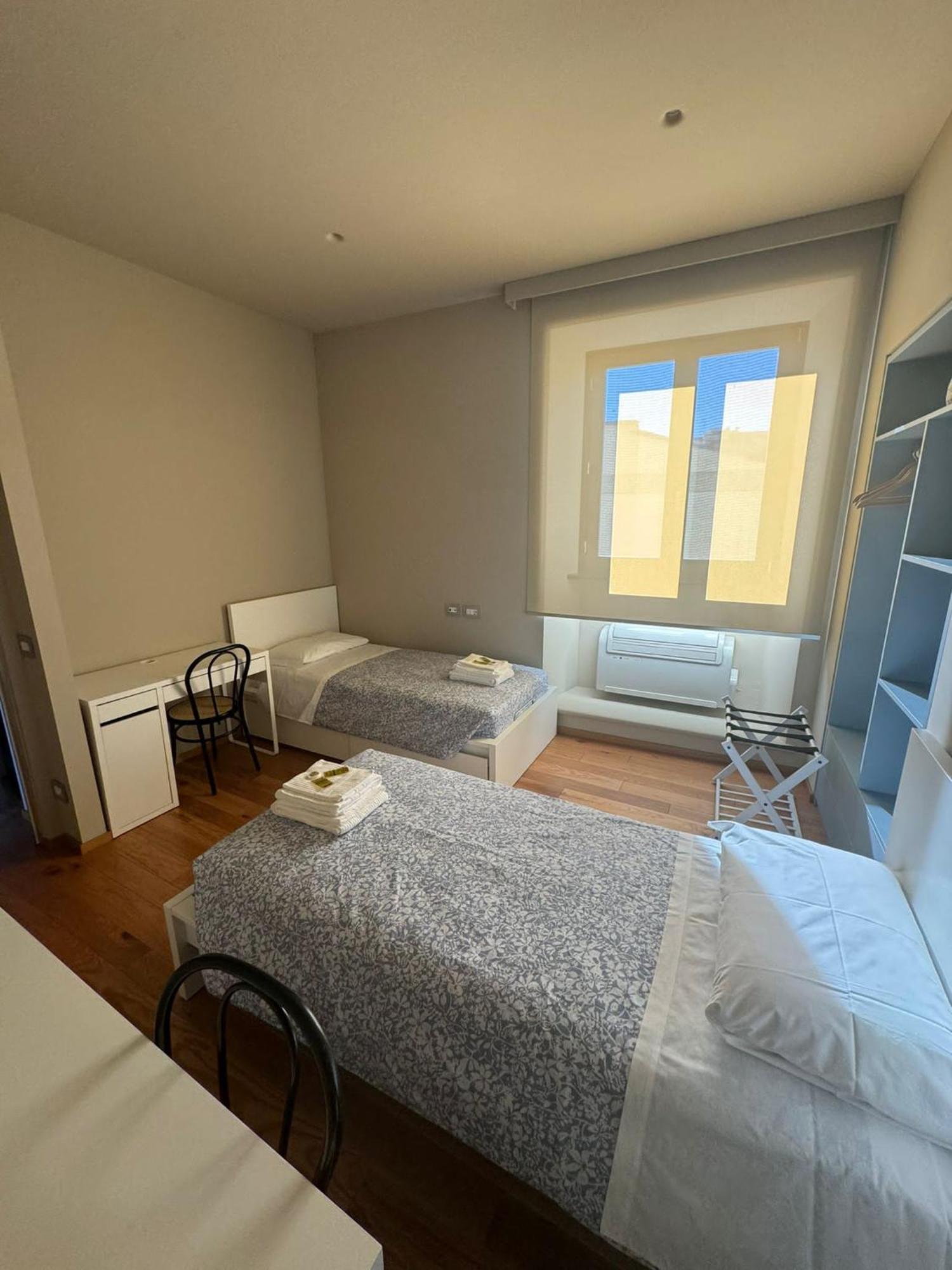 New On Lungarno Soderini Near Ponte Vecchio