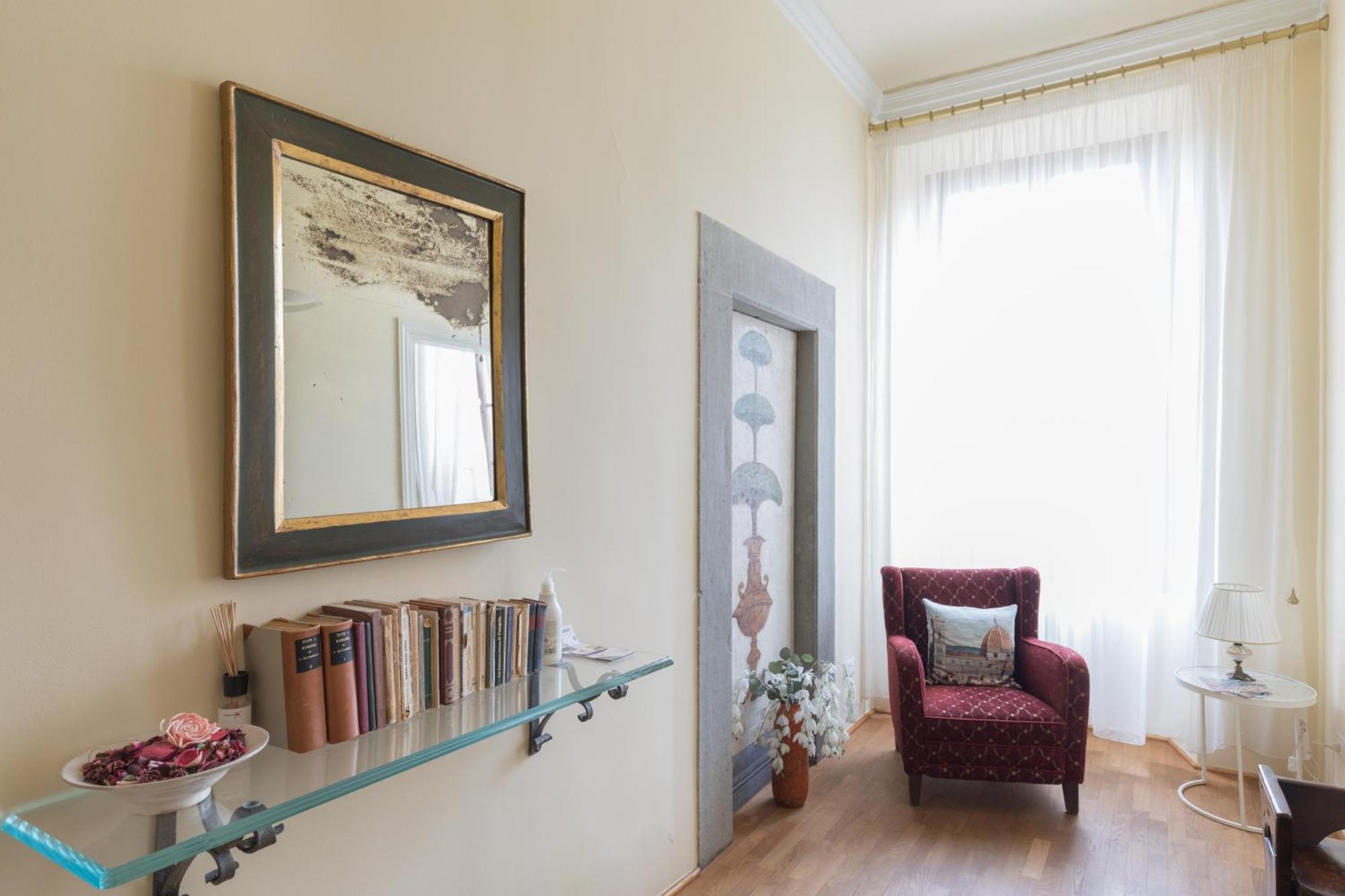 A Touch Of History, In Santa Reparata Apartment