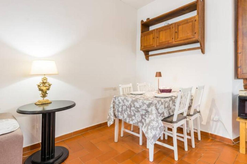Dalu Lucilla - Private Car Park 15 Minutes To The Center Apartment *