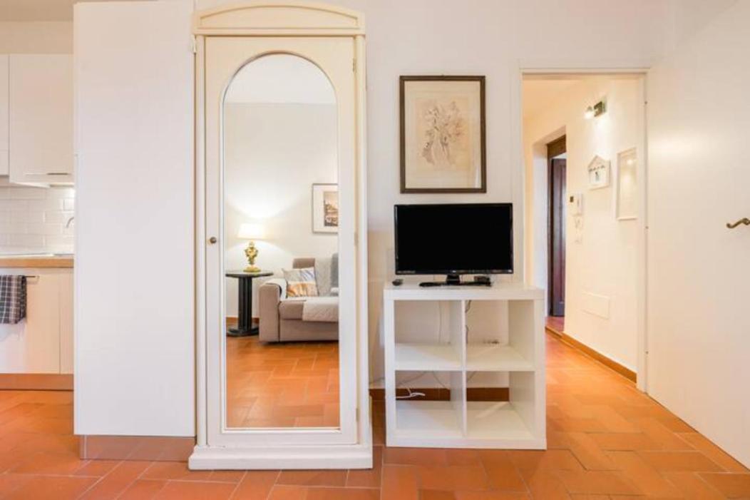 Dalu Lucilla - Private Car Park 15 Minutes To The Center Apartment Florence