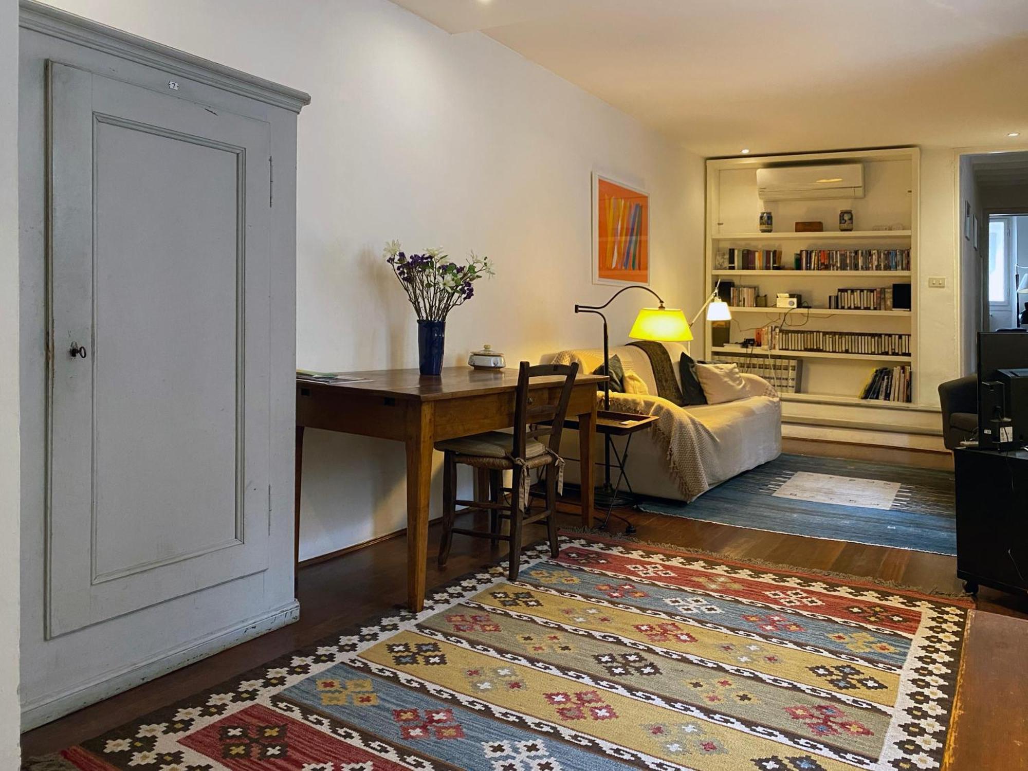 Grand Piano Apartment *