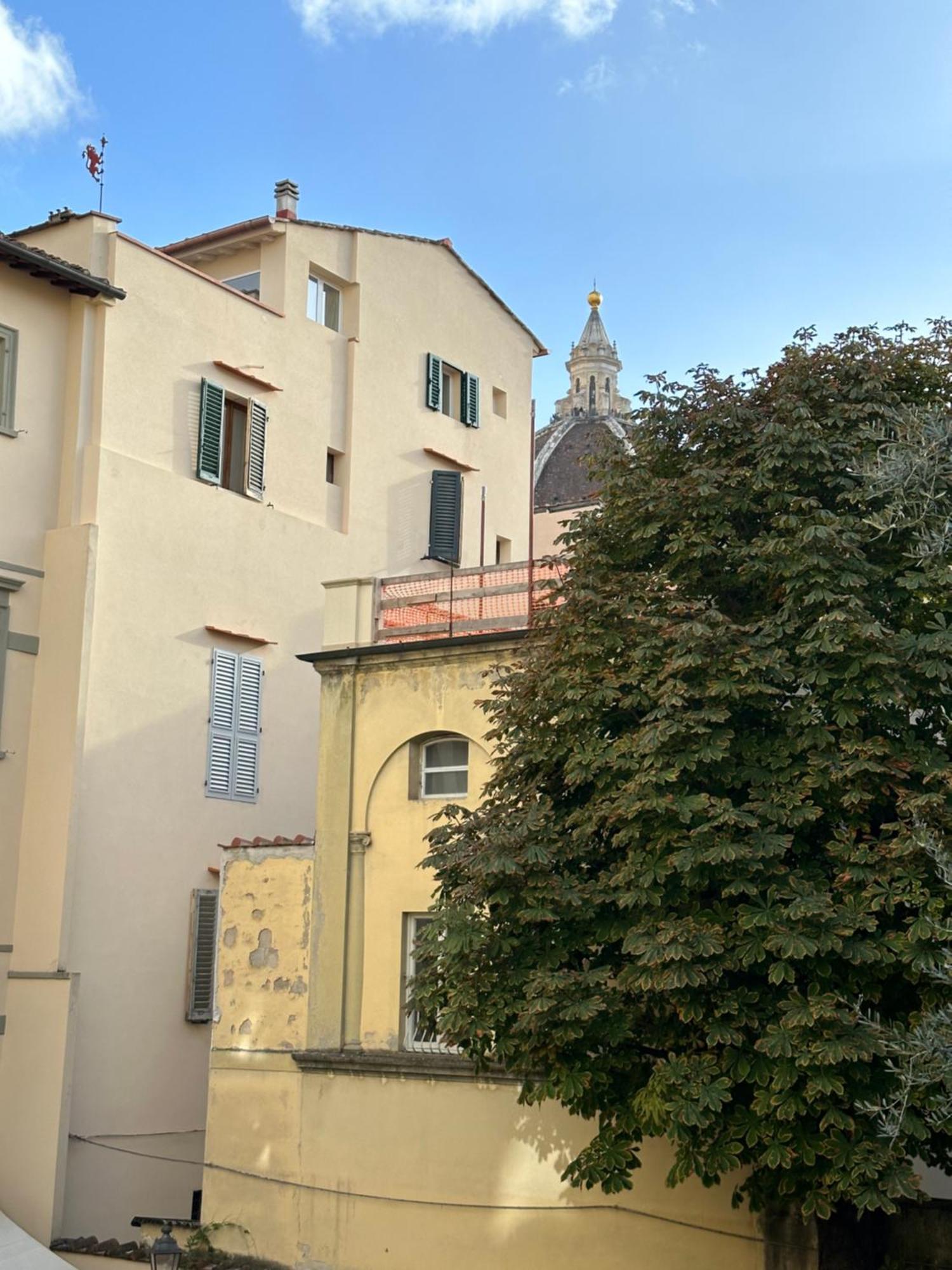 Cavour *