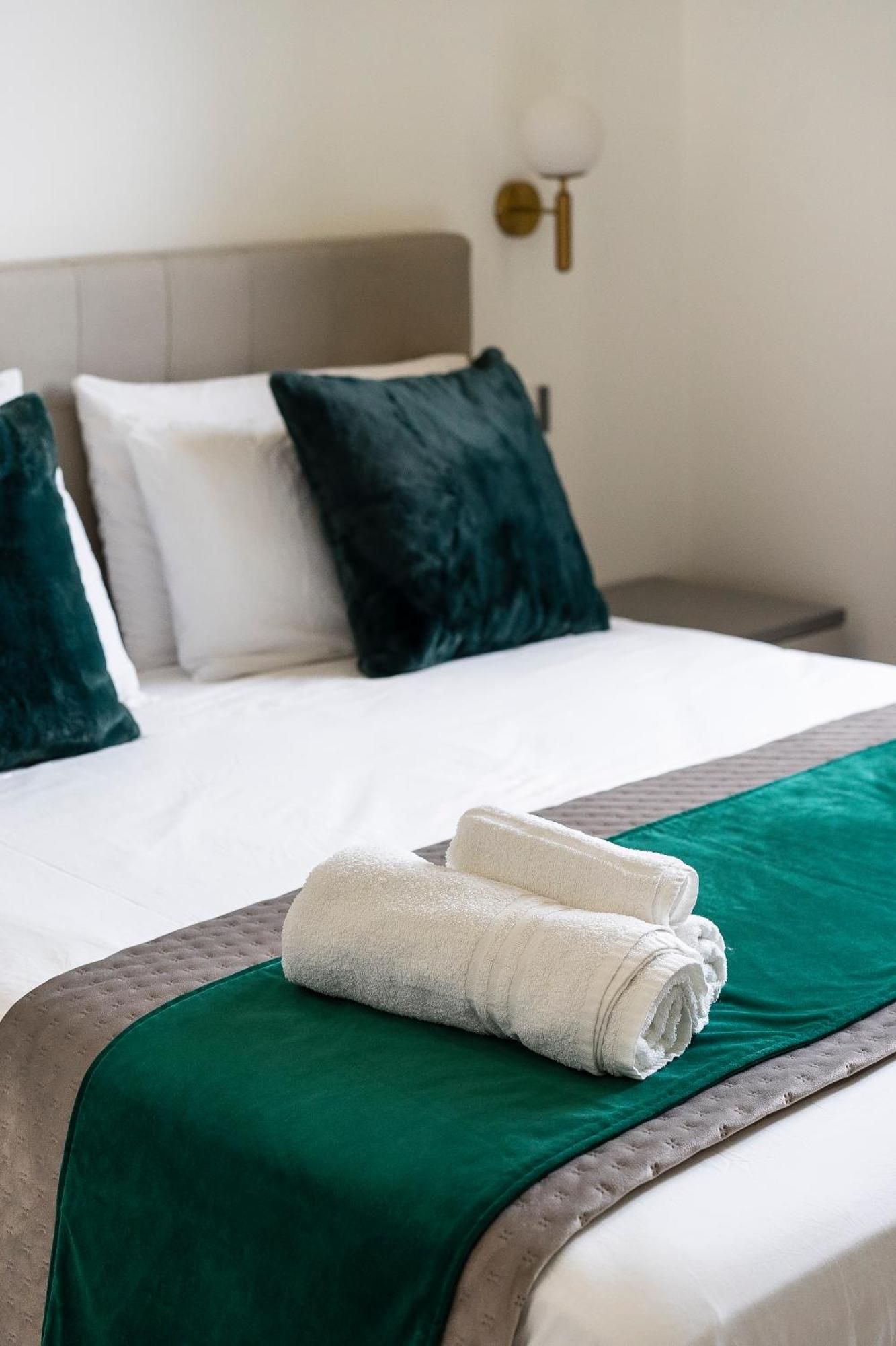 San Marco White Luxury Con Garage Su Richiesta Florence