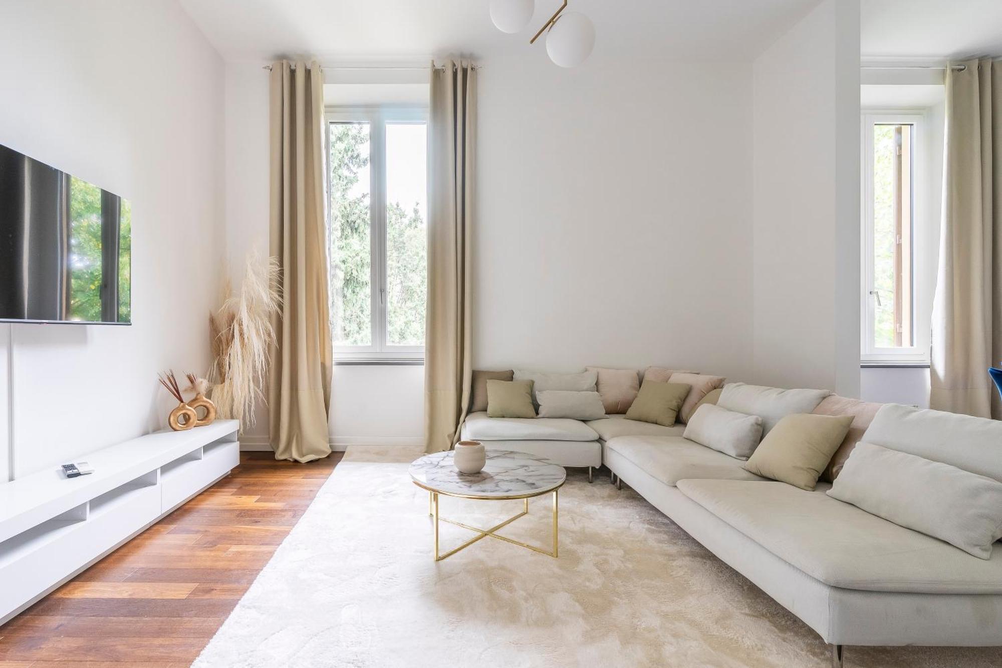 San Marco White Luxury Con Garage Su Richiesta Florence