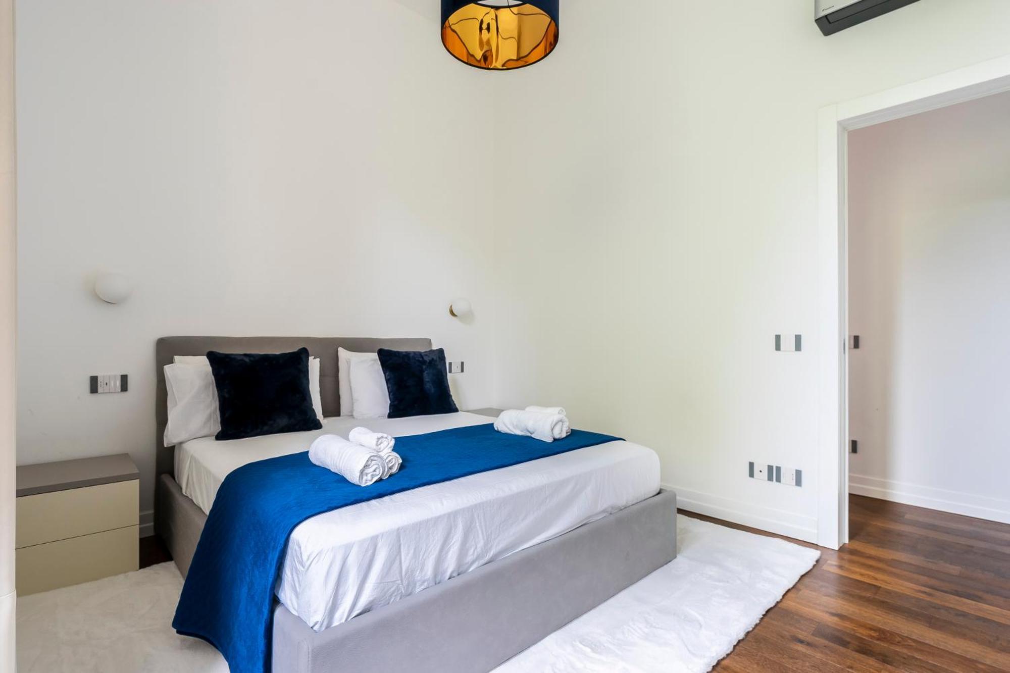Apartment San Marco White Luxury Con Garage Su Richiesta Florence