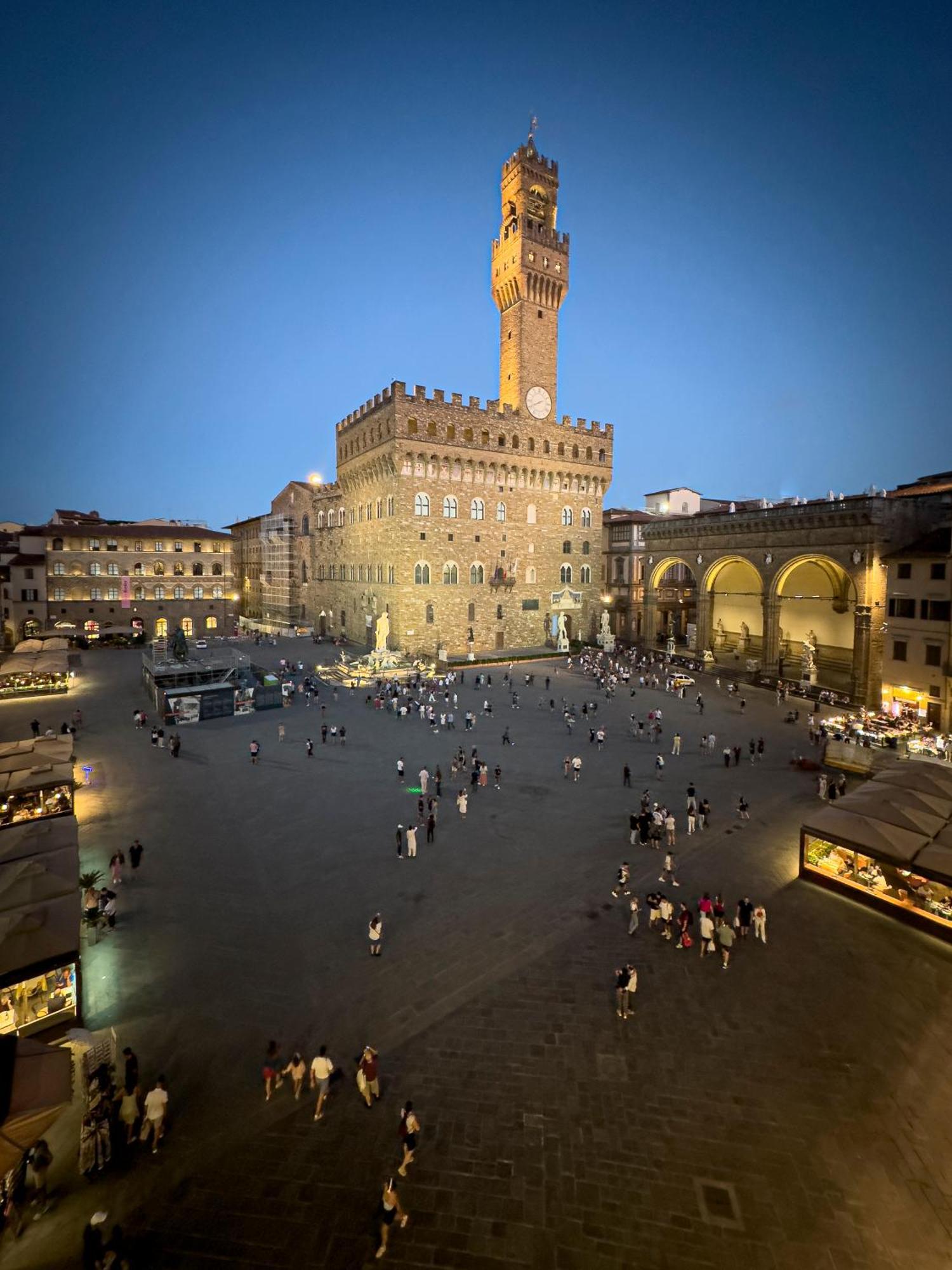 Apartments Florence - Palazzo Signoria Luxury Apartments 6 Apartment Florence