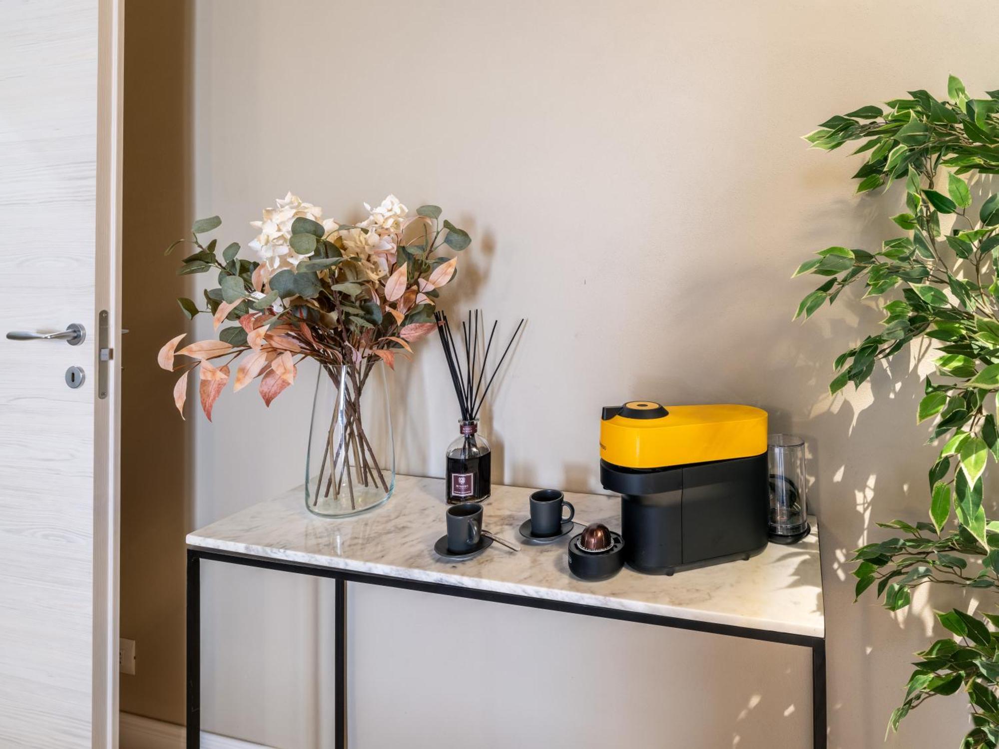 Santa Croce Luxury - Dolcevita Apartment *