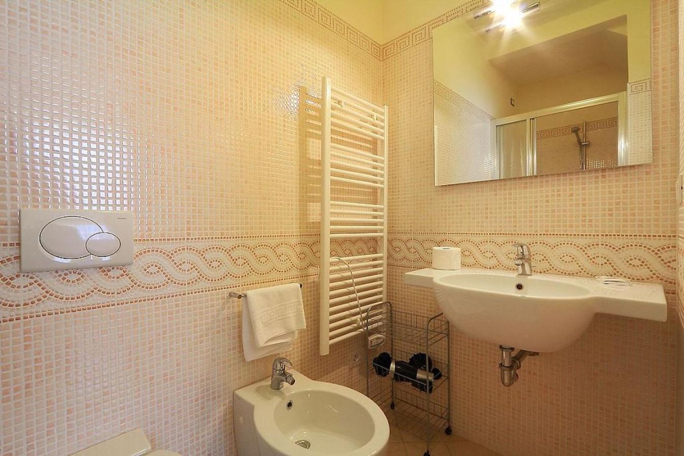 Relais White *