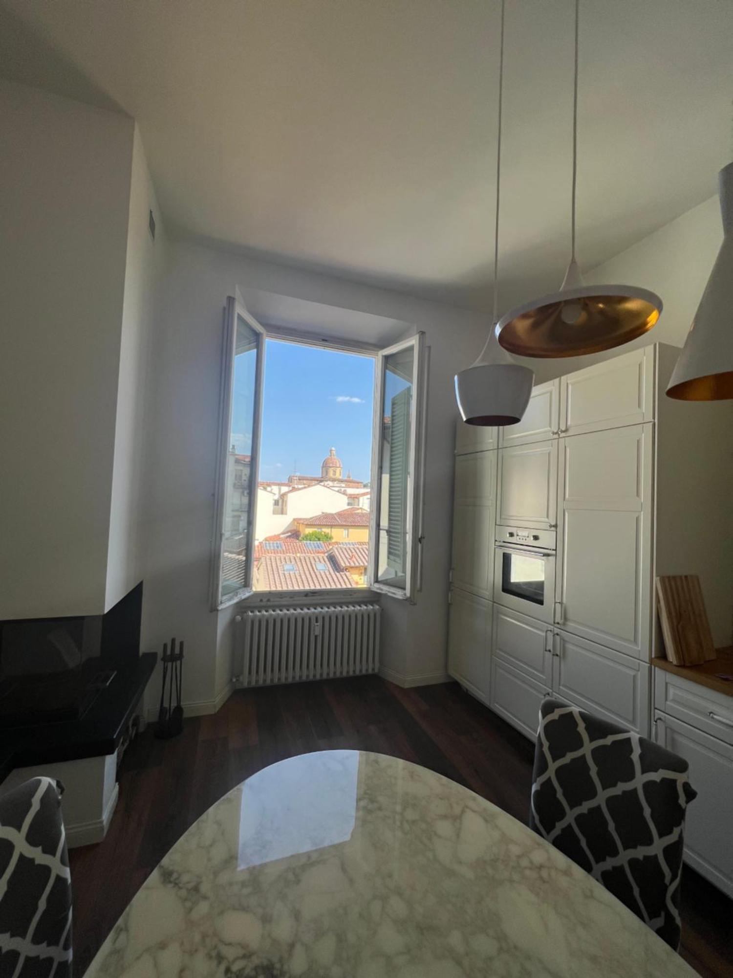 Santa Rosa 3 Bedrooms - Private Parking Appartamento
