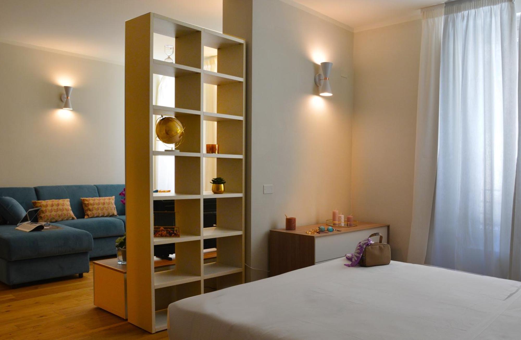 Apartment Chic Boutique *