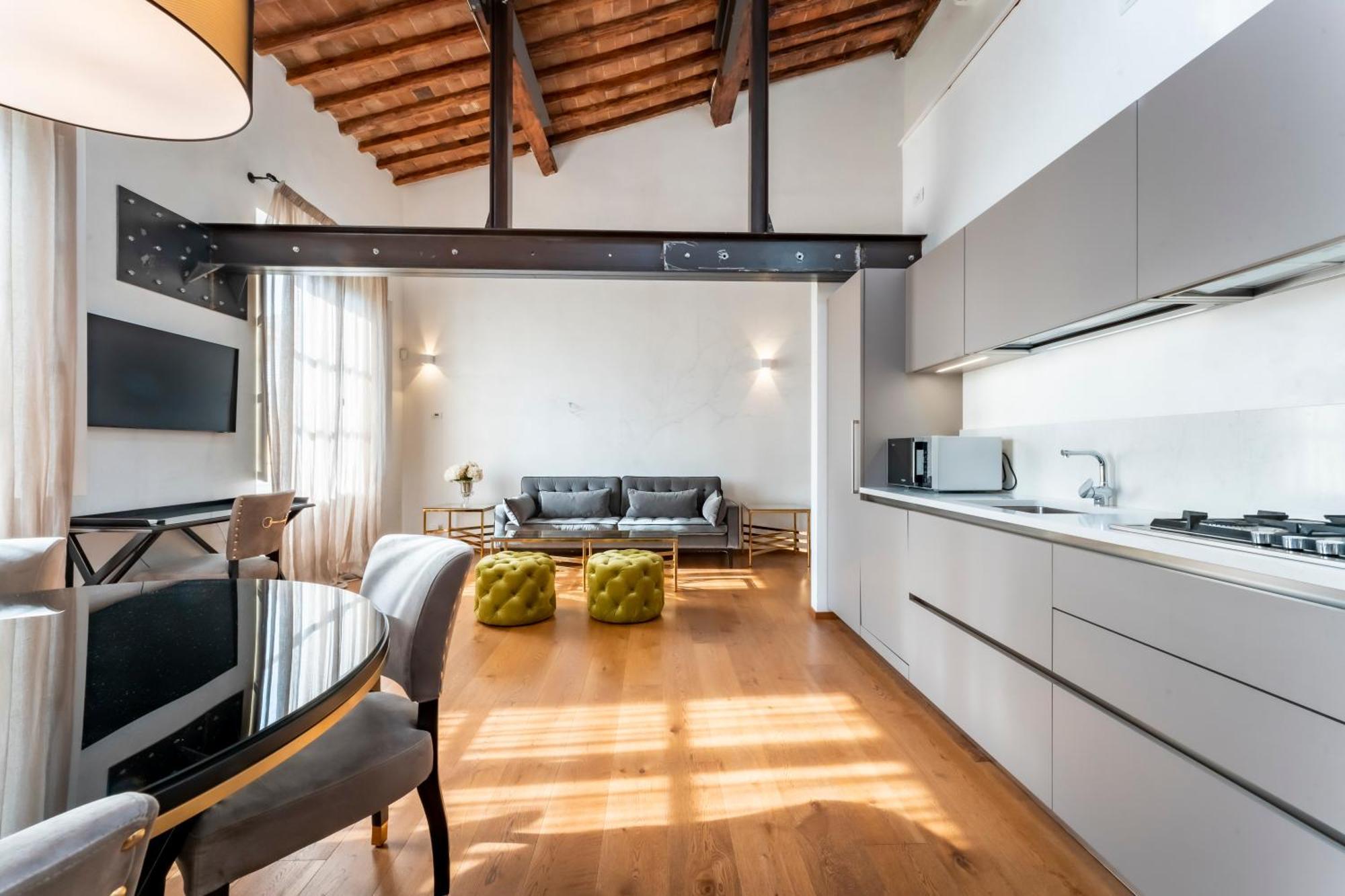At Santacroce Apartment Florence