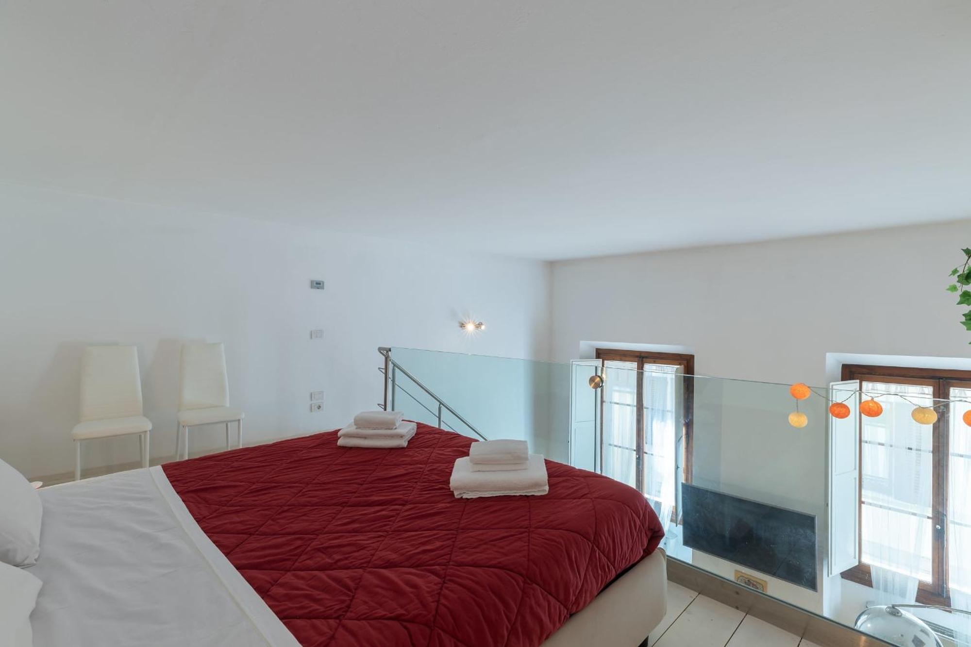 Monalda Nest 2-hosted By Sweetstay Florence