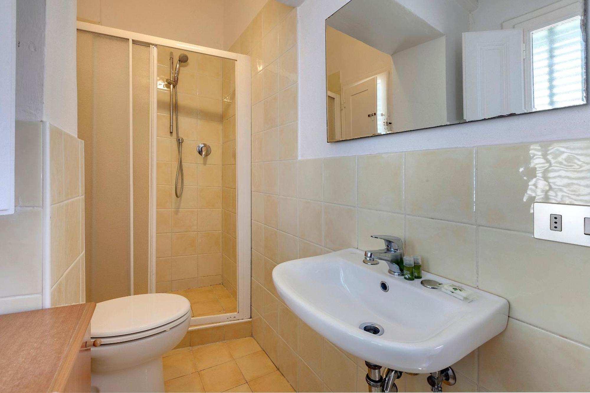 Santo Spirito 6 * Florence