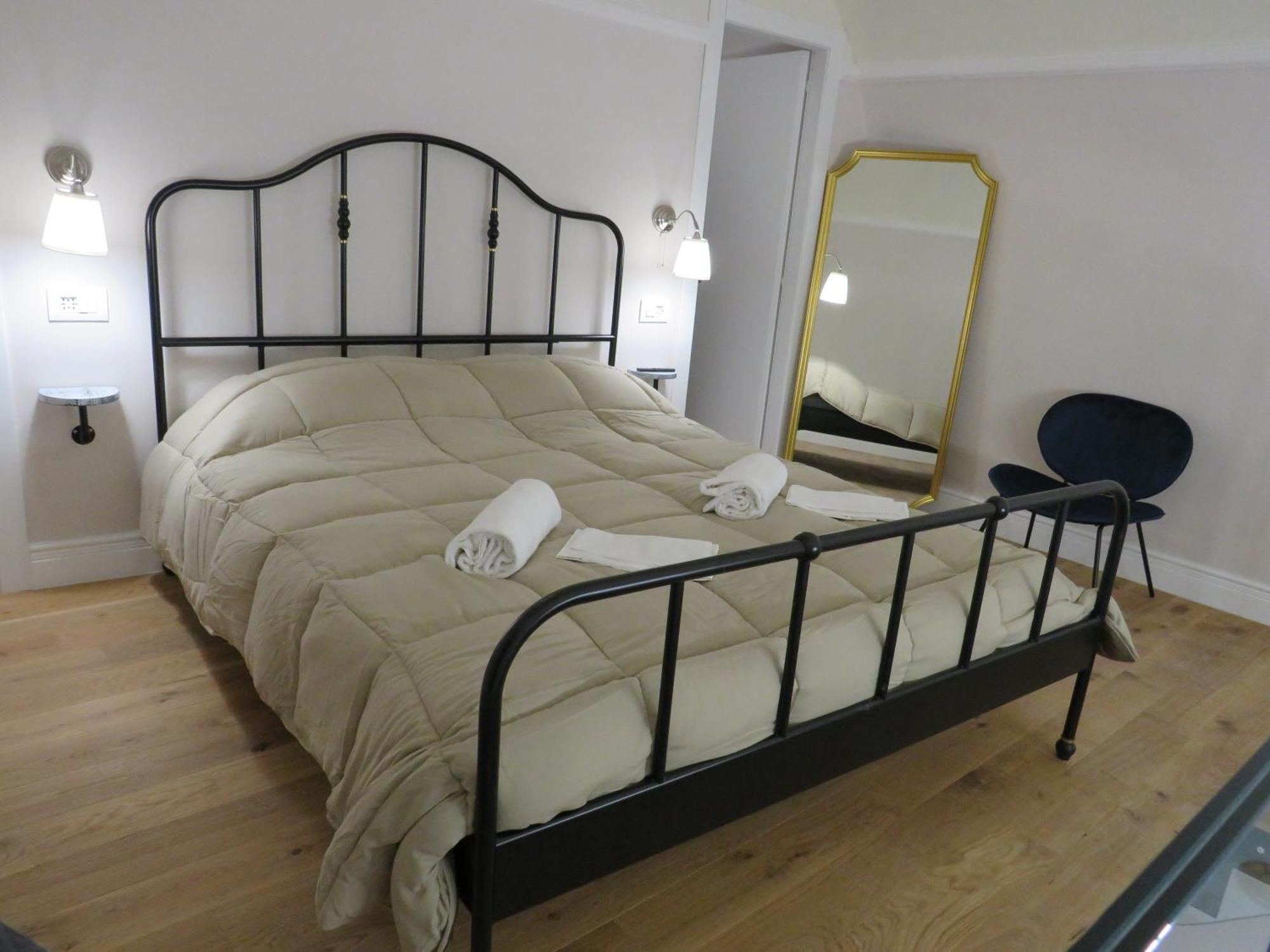 Frame House Apartment *