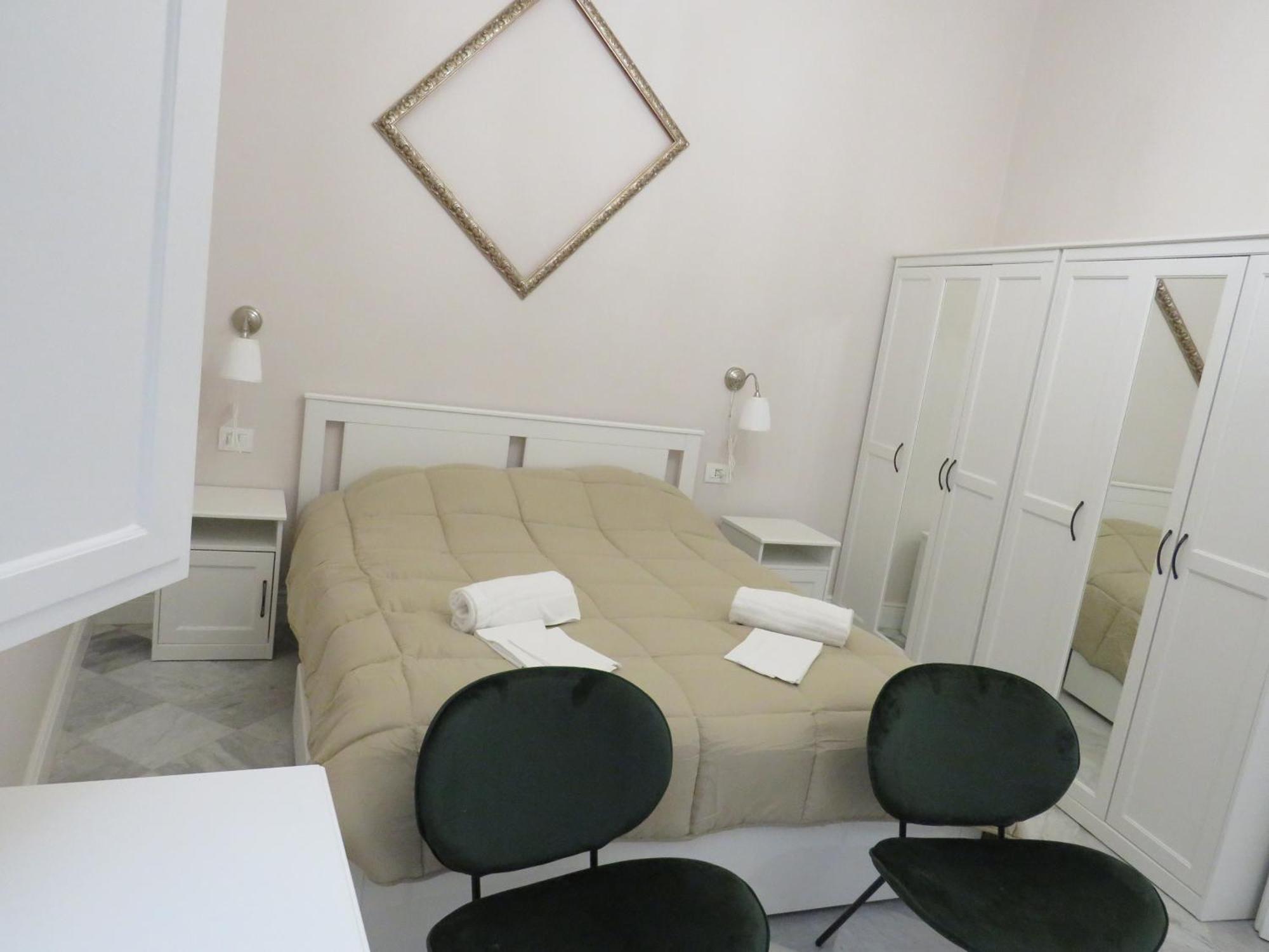 Frame House Apartment *