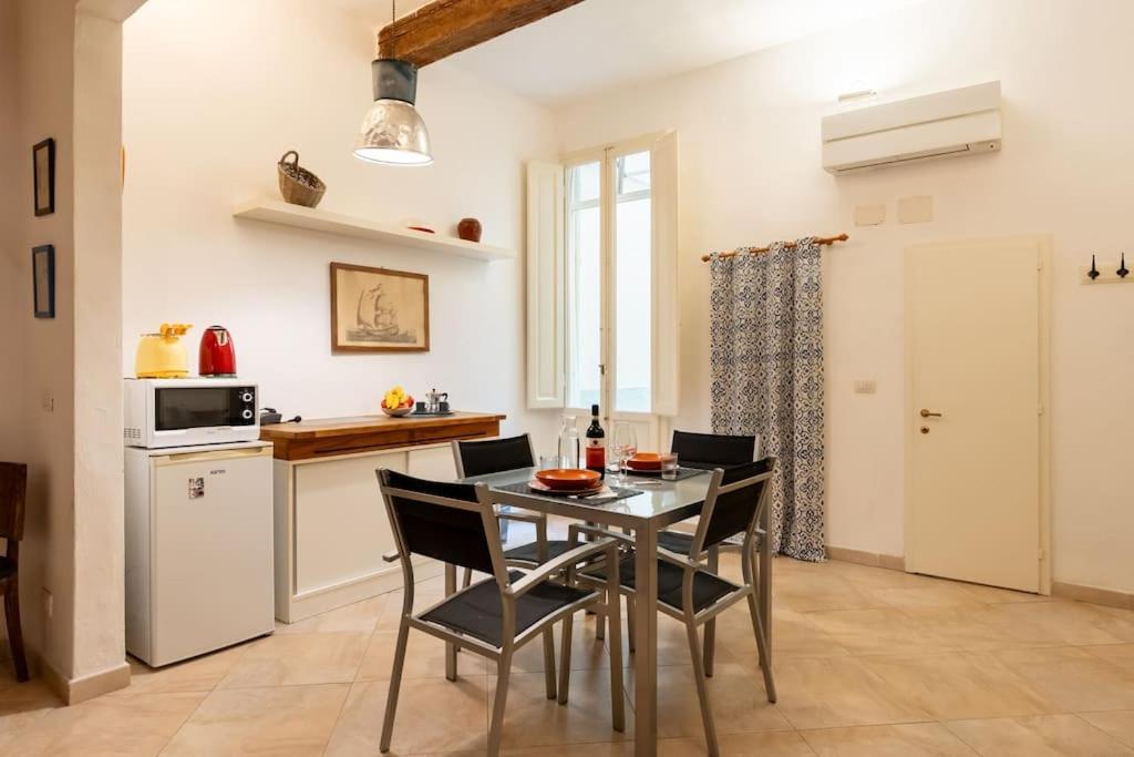 Keys Of Italy - Pilastri 24 - Center Perfect For Couples Apartment