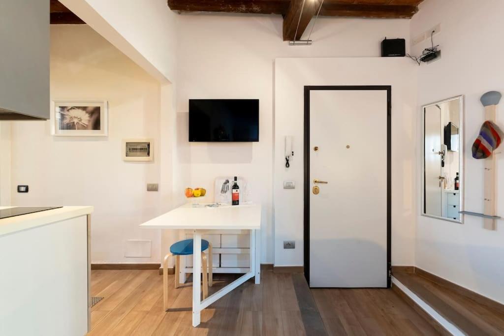 Keys Of Italy - Erta Canina 36 - In S-niccolo For 1 Or 2 Guests Apartment
